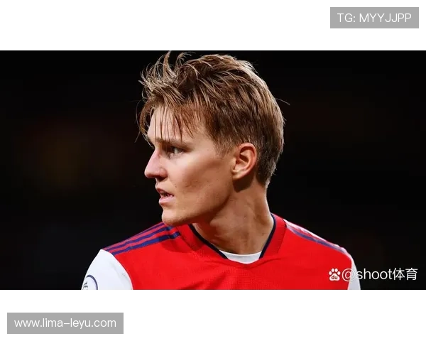 在阿森纳体系下，厄德高与伊斯科传球分布出现偏移趋势